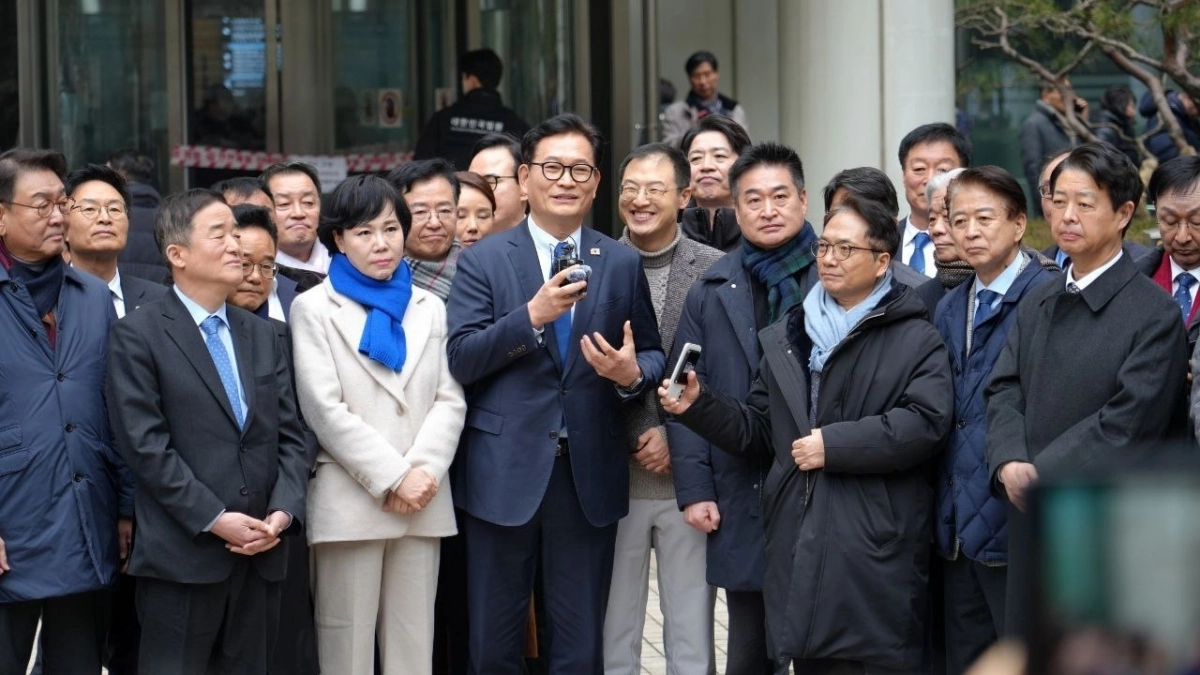 ‘돈 봉투 의혹’ 항소심 무죄 선고받은 송영길