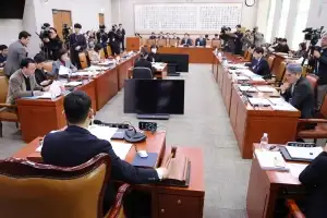 ‘자사주 소각 의무’ 3차 상법 개정안, 여당 주도로 법사위 소위 통과