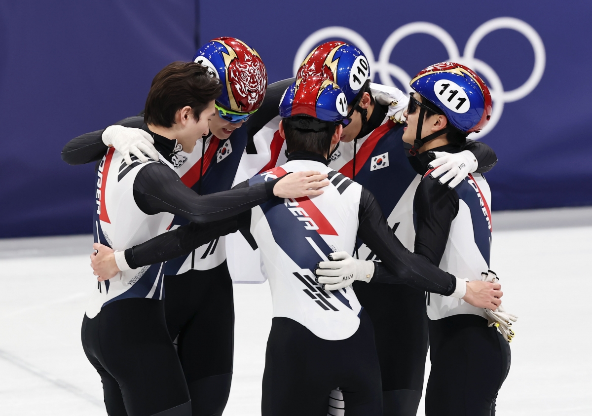 남자 쇼트 대표팀, 남자 계주 5000m 은메달 획득