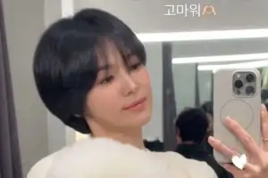 ‘45세 송혜교’ 미모 자랑…나이 안 믿겨