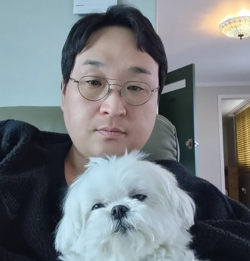 배우 구성환의 반려견 꽃분이가 무지개다리를 건넜다. 인스타그램