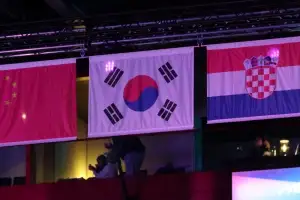 밀라노 4번이나 ‘엉터리 태극기’…IOC, 사과 후 정상 게양