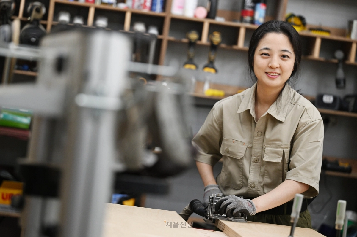 [청년 블루칼라 리포트] 3일 남양주 화도읍 목수 일하고 있는 류호정 전 의원 인터뷰. 2025.7.3 홍윤기 기자