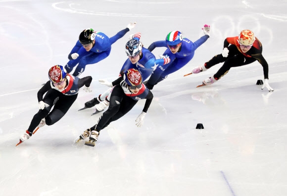 치고 나오는 김길리