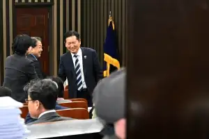 여당, 사법개혁 3법 원안대로… ‘법 왜곡죄’ 수정 안 한다