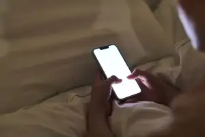 “성관계요? 잠이나 잘래”…‘Z세대’ 연애 안 하고 뭐하나 봤더니