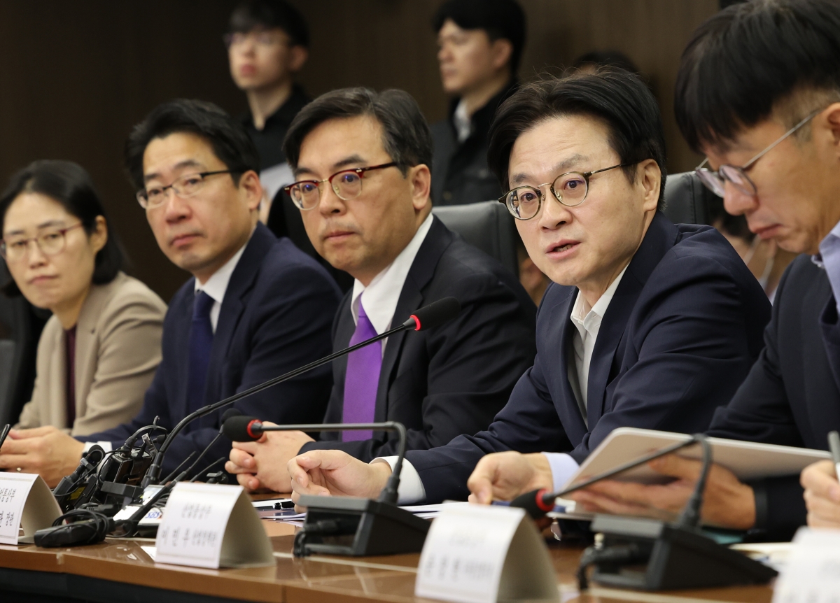 발언하는 김정관 장관