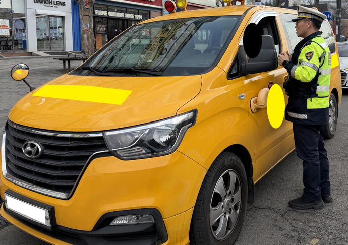 무보험 어린이 통학버스 단속 현장(경기남부경찰청 제공)