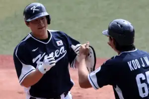 [포토] ‘시원한 홈런’ WBC 대표팀 연습경기