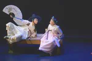 노동·이주·젠더·존재… 무대 위 주인공 된 ‘실험 정신’