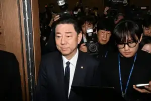 경찰, ‘김병기 차남 특혜 채용 의혹’ 빗썸 본사 압수수색