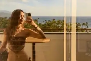 [포토] 채정안, 비키니 톱 입고 “열심히 구울 준비”