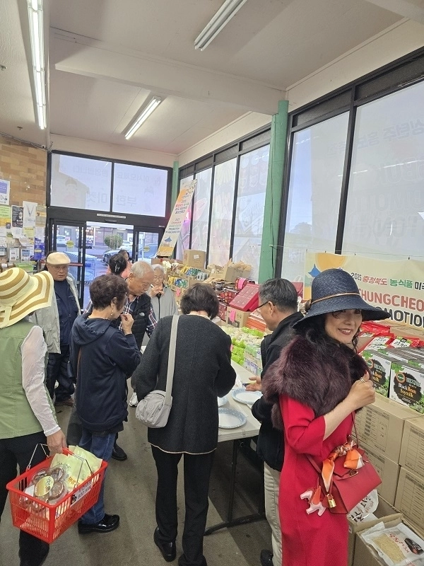 지난해 10월 미국 워싱턴주 시애틀에서 열린 충북 농식품 홍보판촉전 모습. 충북도 제공