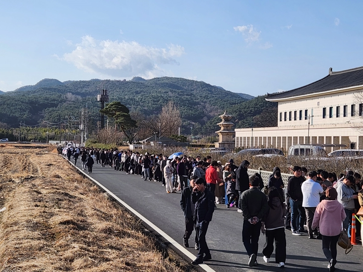 국립경주박물관에 길게 늘어선 줄. 국립경주박물관 제공
