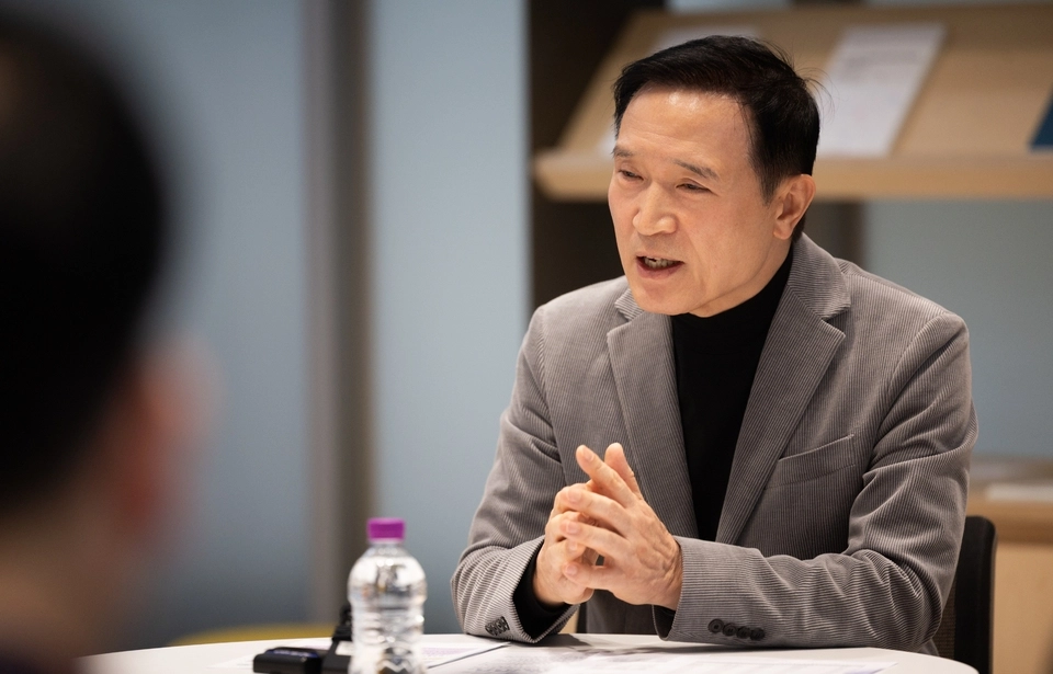 임태희 경기도교육감이 지난 10일 기자간담회에서 ‘행정통합 특별법’과 관련해 의견을 밝히고 있다.  (경기도교육청 제공)