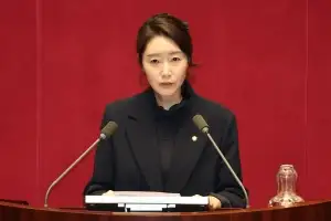 ‘공천헌금 의혹’ 강선우 체포동의안, 국회 본회의 가결