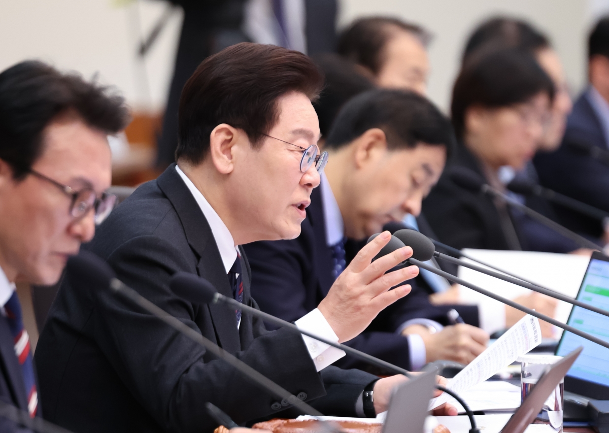 이재명 대통령, 국무회의 발언     (서울=연합뉴스) 한상균 기자 = 이재명 대통령이 24일 청와대에서 열린 국무회의에서 발언하고 있다. 2026.2.24 [청와대통신사진기자단]     xyz@yna.co.kr