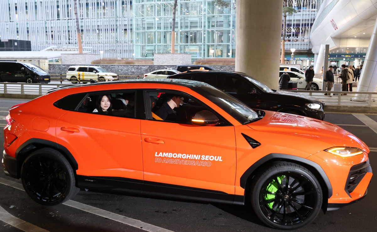 ‘람보르길리’는 람보르기니 타고 집으로