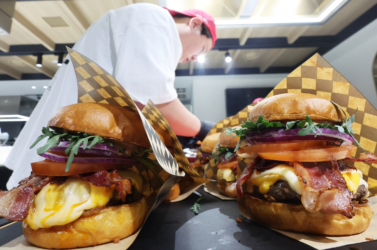 햄버거 최고수 누굴까