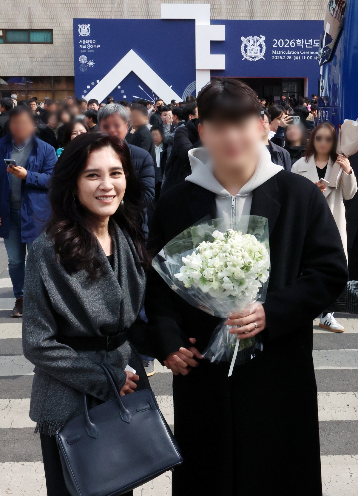 아들 손 꼭 잡은 이부진 사장