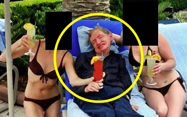 성착취범 제프리 엡스타인 파일에 물리학자인 고(故) 스티븐 호킹이 비키니를 입은 여성들과 함께 있는 사진이 공개돼 논란이 되고 있다. 미국 법무부