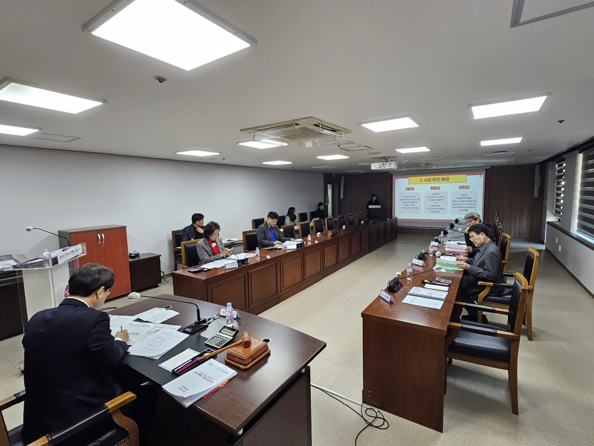 지난 25일 열린 2026년 상반기 성과시상금 심사위원회(군포시 제공)