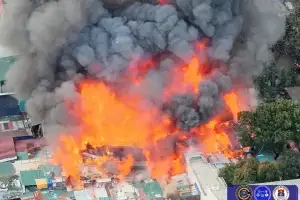 바람 피운 아내에 분노해 자기 집에 불…이웃집 300채 불탄 필리핀 마닐라(영상)