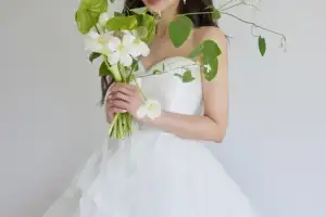 thumbnail - 결혼 3달 앞두고 놀라운 변신…‘문원♥’ 신지, 웨딩드레스 화보 공개