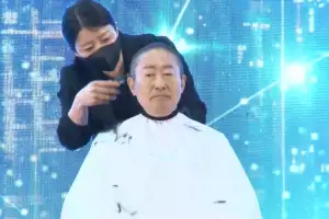 박범계 ‘행정통합 촉구’ 삭발…천안서 출판기념회