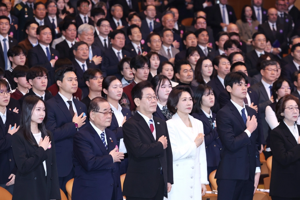 이재명 대통령 부부, 제107주년 3·1절 기념식 국민의례