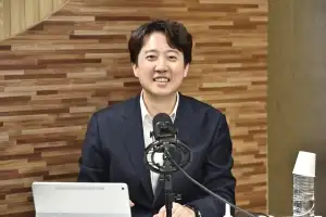 개혁신당 “장동혁, 보수 좀먹는 암세포…부정선거 망상까지 감싸 안아”