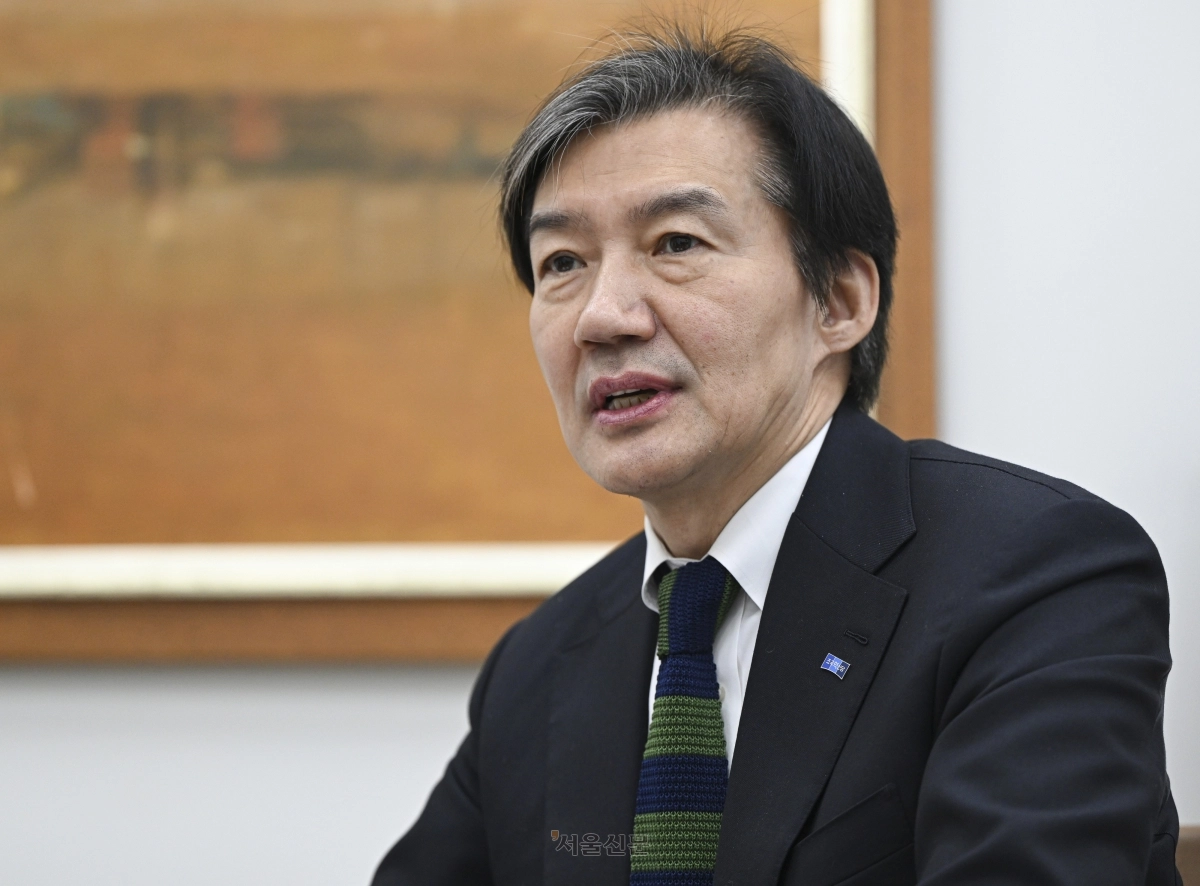 조국 조국혁신당 대표가 지난 27일 국회 본관 당대표실에서 서울신문과 인터뷰 하고 있다. 2026.2.27 이지훈 기자