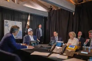 친미 전환 노린 트럼프 ‘힘의 축출’… 이란은 강경파 재집권할 듯