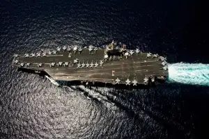 thumbnail - 이란 “美 항공모함 링컨호에 탄도미사일 4발 발사”