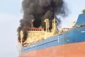 호르무즈 해협 봉쇄 비상… 국제 유가·해상 운임 급등 불가피