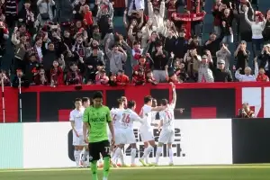 만원 관중 업고 ‘정효 매직’… 부천에 일격당한 정정용호