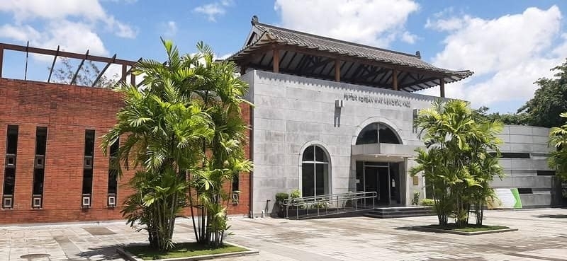 기념비 인근에 있는 필리핀 한국전 참전 기념관의 모습. 필리핀 한국전 참전 기념관 제공