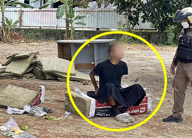 26일(현지시간) 치앙마이뉴스와 카오솟에 따르면 전날 오전 7시쯤 치앙마이주 무앙 치앙마이 지구 파함의 한 마을에서 공터에 불을 지르고 트럭을 훔친 혐의로 40대 한국인 남성이 체포됐다. 2026.2.26 카오솟