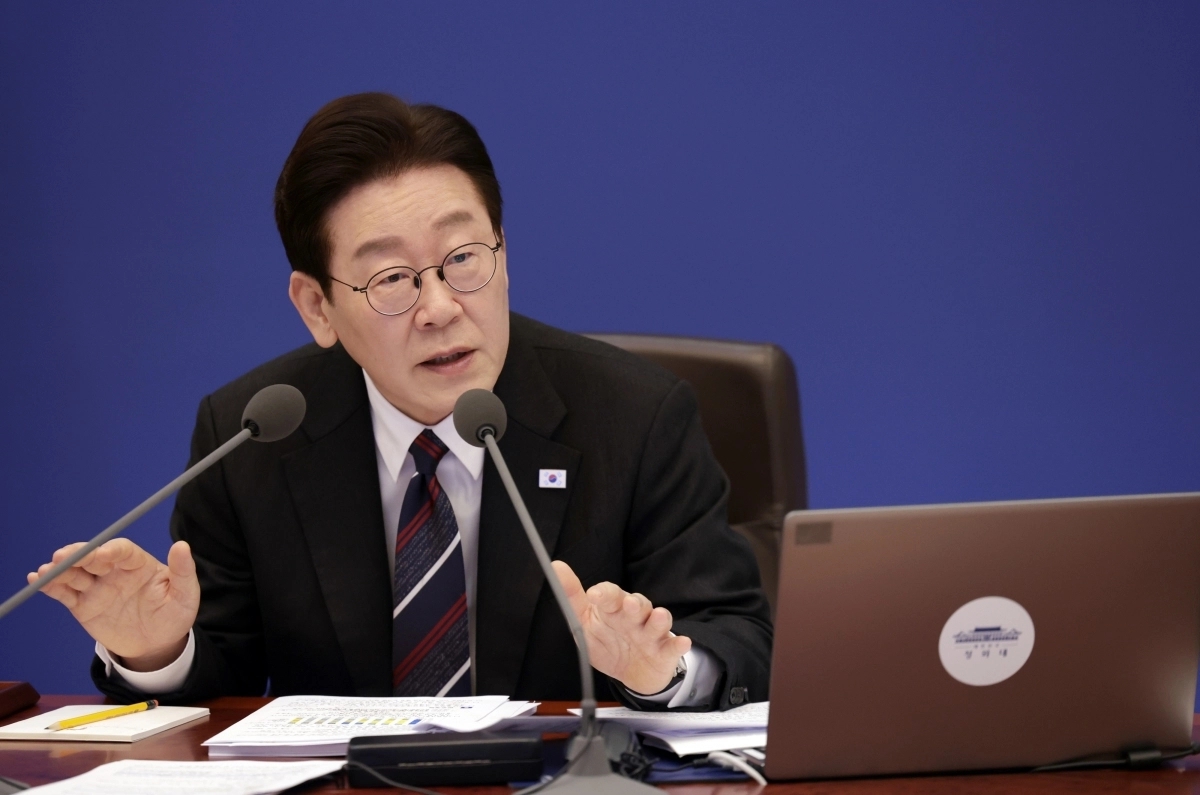 이재명 대통령이 24일 청와대에서 열린 국무회의에서 발언하고 있다. 2026.2.24 청와대통신사진기자단