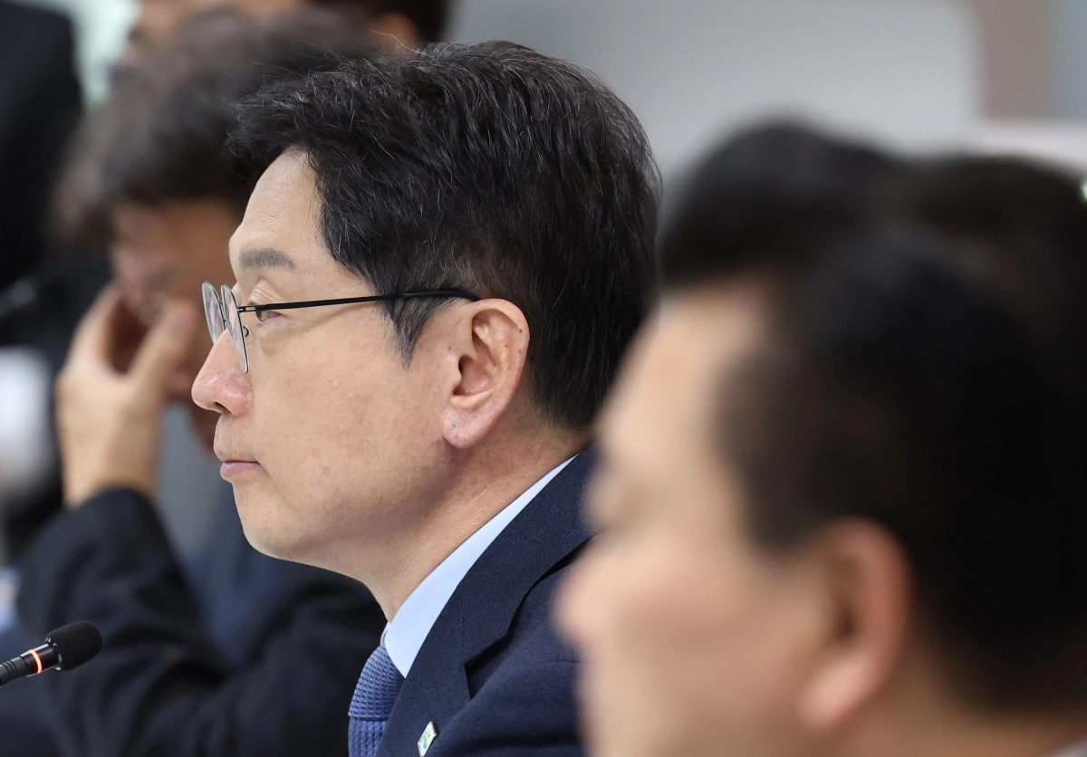 김경수 지방시대위원장이 3일 광화문 한 빌딩에서 열린 ‘지방시대위원회 민간위원 및 전문위 합동 워크숍’에서 인사말을 하고 있다. 연합뉴스