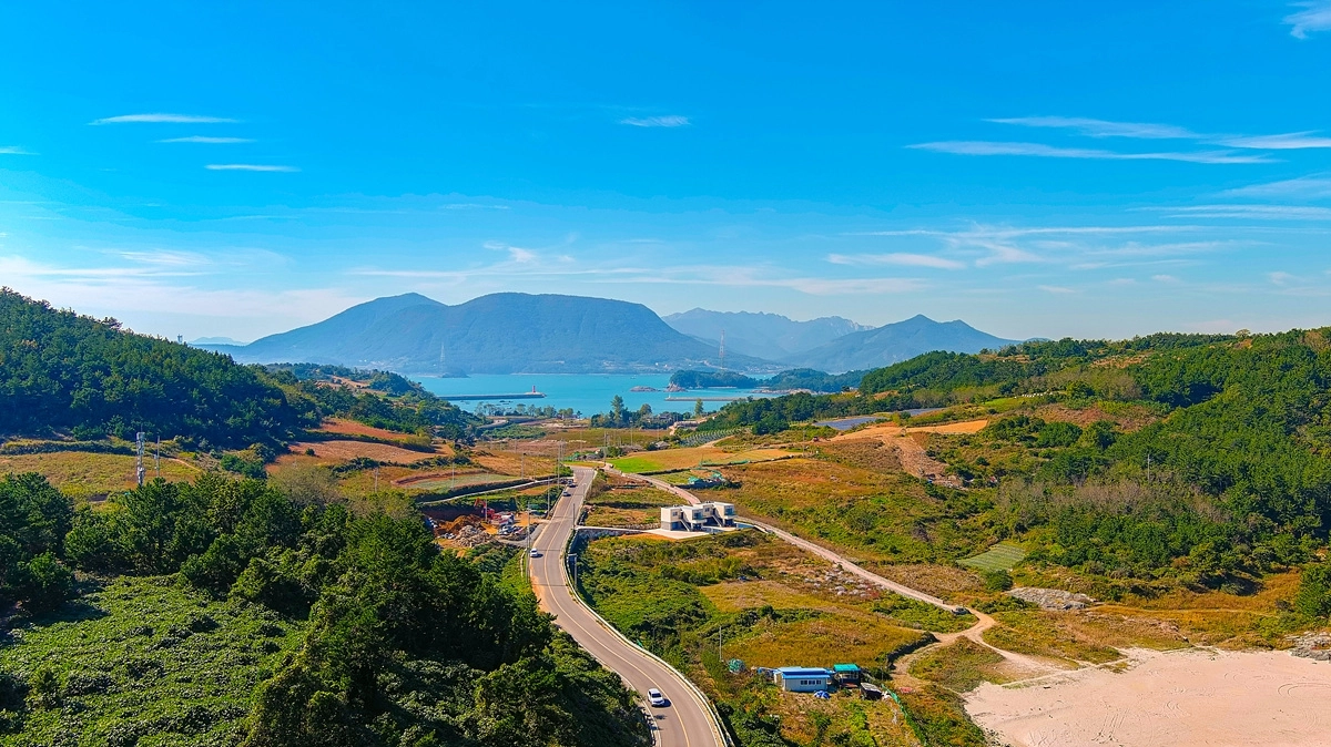 여수시 화정면 낭도 전경.
