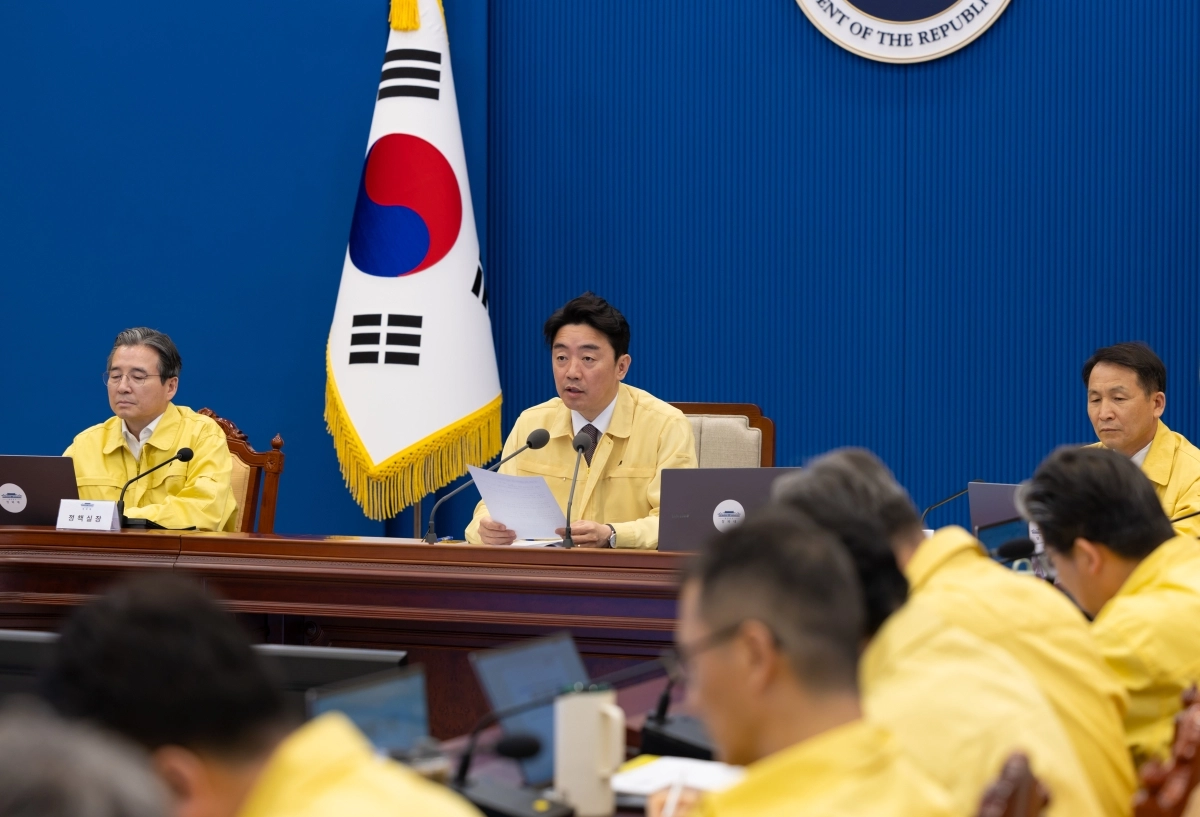 강훈식 대통령 비서실장이 3일 청와대 여민관에서 수석보좌관회의를 주재하고 있다. 2026.3.3 청와대 제공