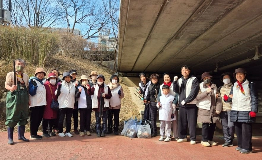 에코친구와 참여 주민들과 함께 한 ‘강동엄마’ 박춘선 의원