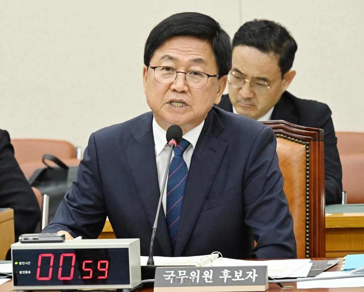 최교진 부총리 겸 교육부 장관 후보자가 2일 서울 여의도 국회 교육위원회에서 열린 인사청문회에서 위원 질의에 답하고 있다. 2025.9.2안주영 전문기자