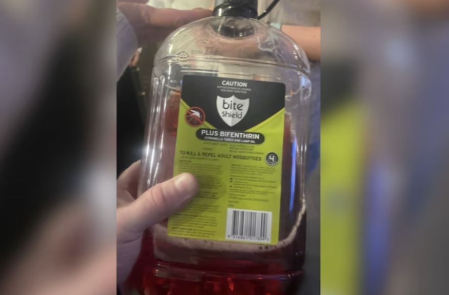 호주의 한 레스토랑에서 살충제 오일을 크랜베리 주스로 오인해 손님에게 제공하는 사건이 벌어졌다. ABC방송 캡처