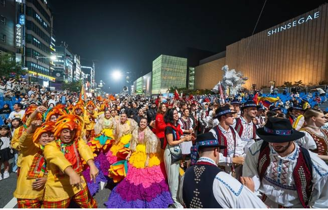 2025년 충남 천안에서 열린 흥타령춤축제 거리퍼레이드. 천안시 제공