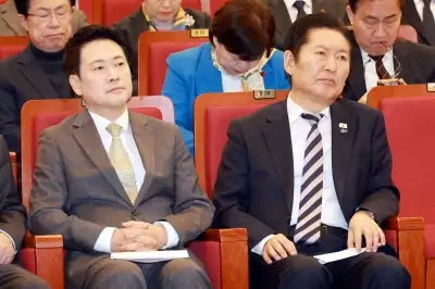 조희대 몰아치는 與… 정청래 “사퇴도 타이밍, 거취 표명하라”