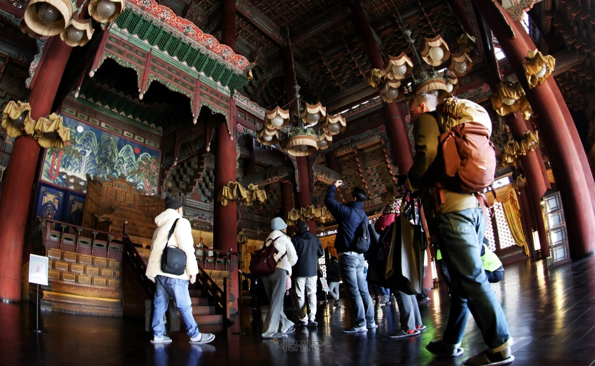 창덕궁 인정전 내부 공개