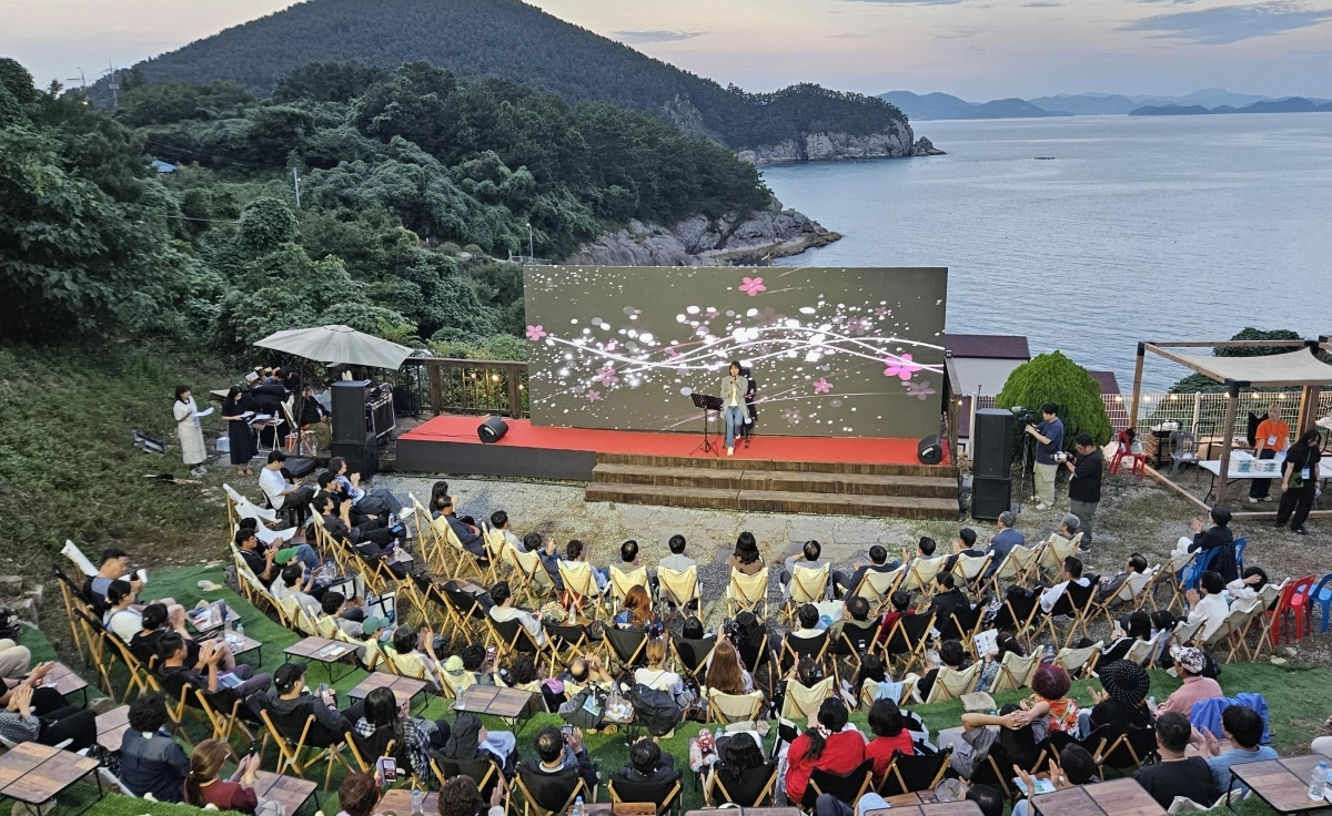 추도 섬 영화제 모습. 2026.3.5. 경남도 제공