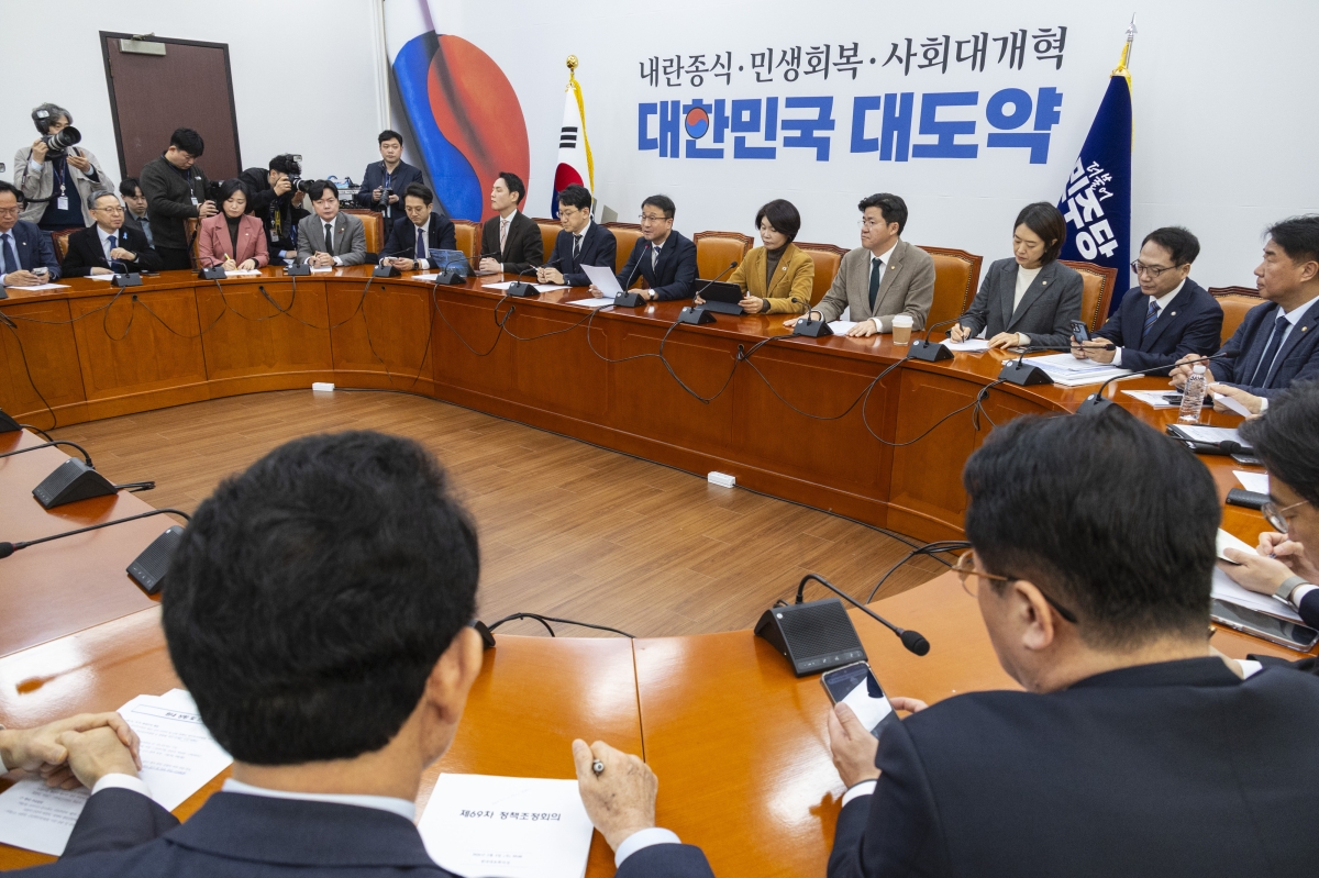 한병도 더불어민주당 원내대표가 5일 국회에서 열린 정책조정회의에서 현안 관련 발언하고 있다. 2026.3.5 연합뉴스
